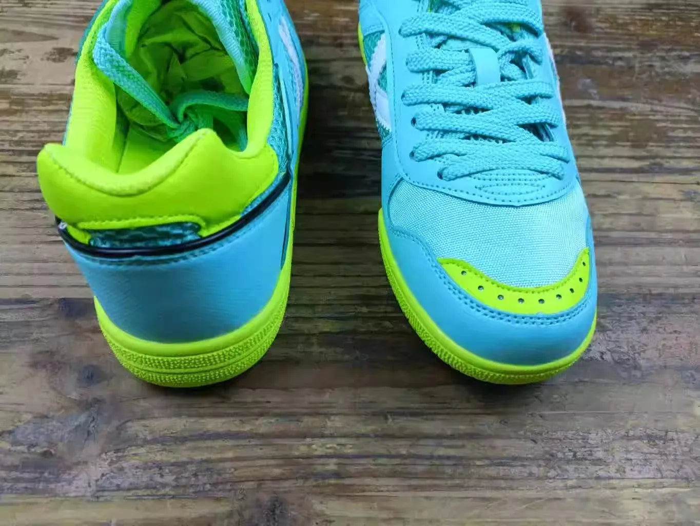 2025 new luxury men's outdoor training soccer shoes top non-slip turf soccer shoes classic brand wear sports soccer shoes