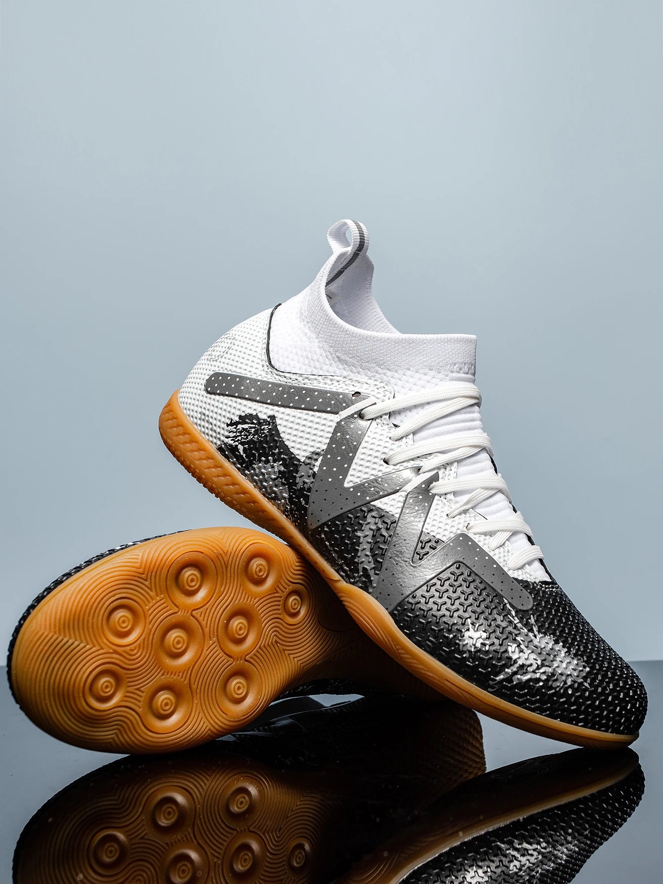 Professional Men's Indoor Flat Bottomed Football Shoes Adult Durable Comfortable Training Shoes Teenagers Non Slip Soccer Shoes