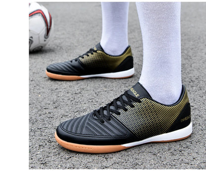 Indoor Soccer Cleats Men Professional Futsal Shoes Anti Skid Mens Football Boots Original Hard Court Chuteira Society Futebol