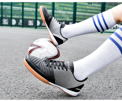 Indoor Soccer Cleats Men Professional Futsal Shoes Anti Skid Mens Football Boots Original Hard Court Chuteira Society Futebol
