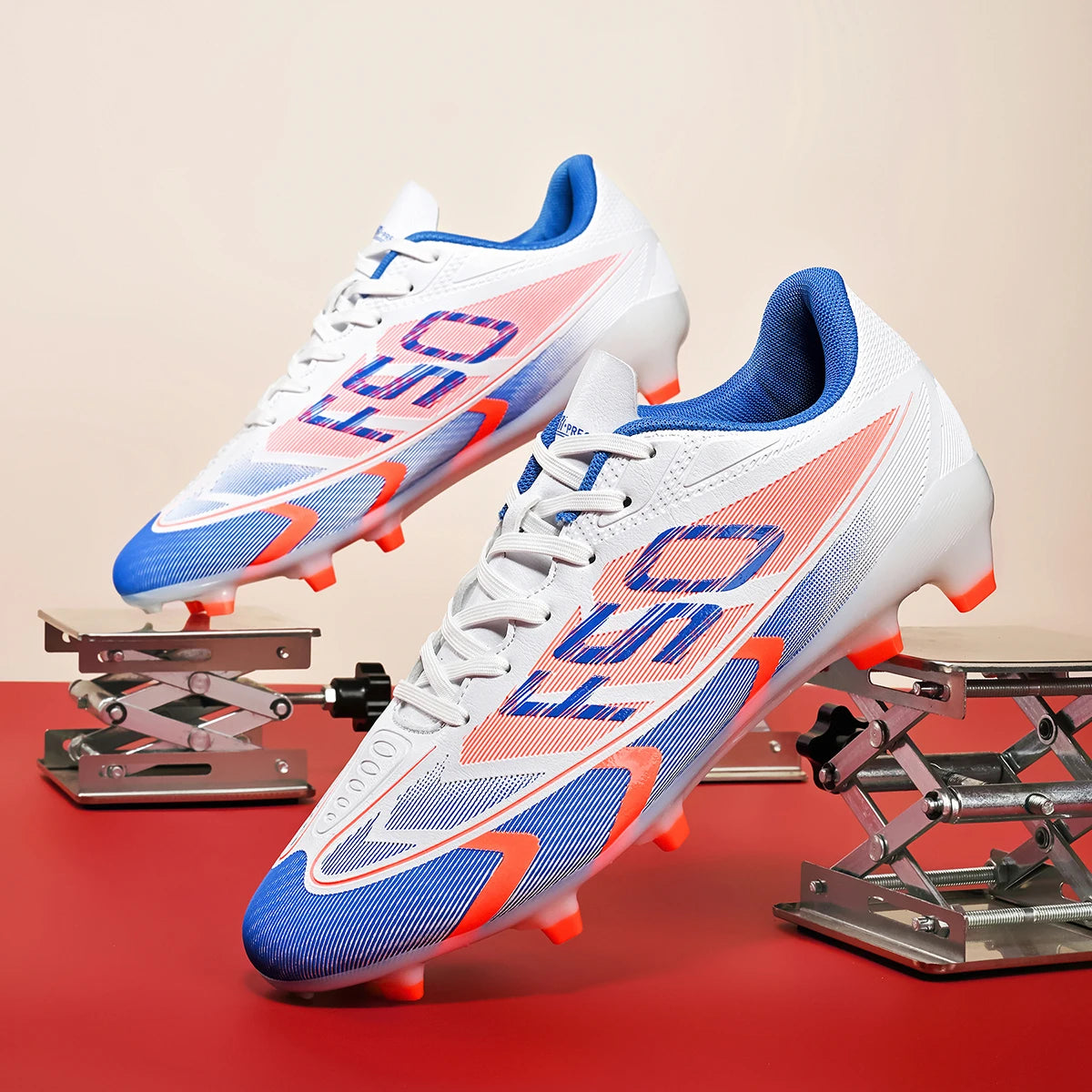Low-cut football shoes with long studs for adults, men and women, sports anti-skid wear-resistant competition training shoes