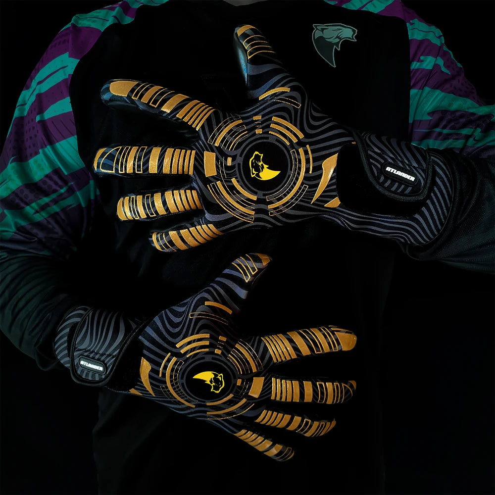 Professional Football Goalkeeper Gloves Kids Adults Latex Thickened Protection Child Goalkeeper Teenager Goalie Soccer Gloves