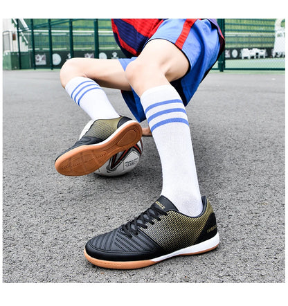 Indoor Soccer Cleats Men Professional Futsal Shoes Anti Skid Mens Football Boots Original Hard Court Chuteira Society Futebol