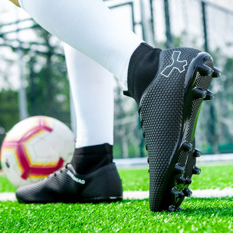 Quality Soccer Cleats for Men Soccer Shoes Society Boys Football Boots Children Football Shoes Sneakers Unisex Soccer Boots