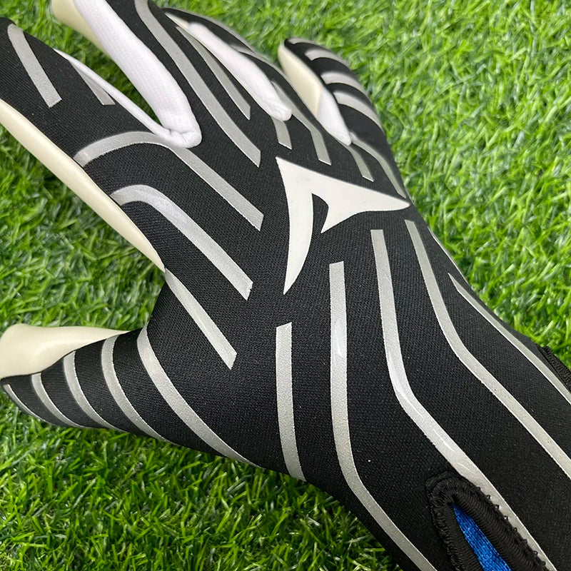 AERFEY Football Soccer Goalkeeper Gloves Thickened latex 4 mm Adults Teenager Goalkeeper Soccer Goalie Gloves